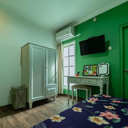 Casa De Louvre 3 Hostel Pakem Екстериор снимка