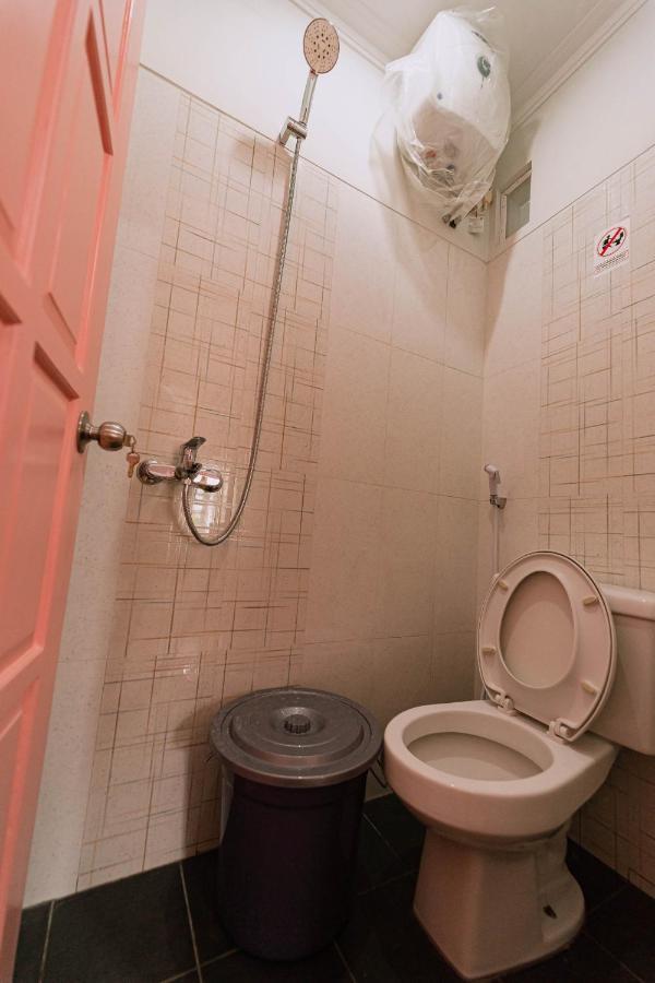 Casa De Louvre 3 Hostel Pakem Екстериор снимка